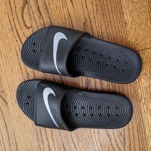 Nike slides